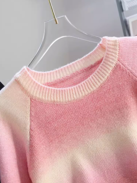 Gradient color dopamine soft waxy women's long-sleeved sweater ED0486