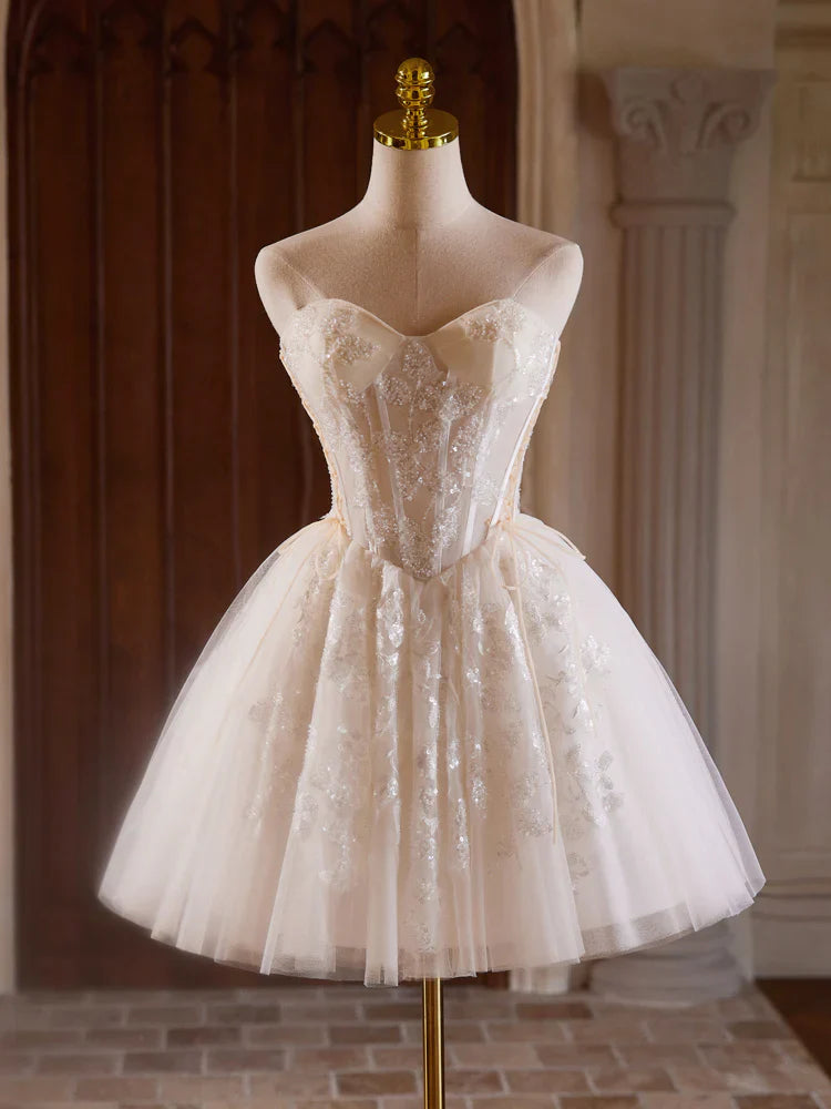 A-Line Sweetheart Neck Tulle Lace Light Champagne Short Prom Dress ED071