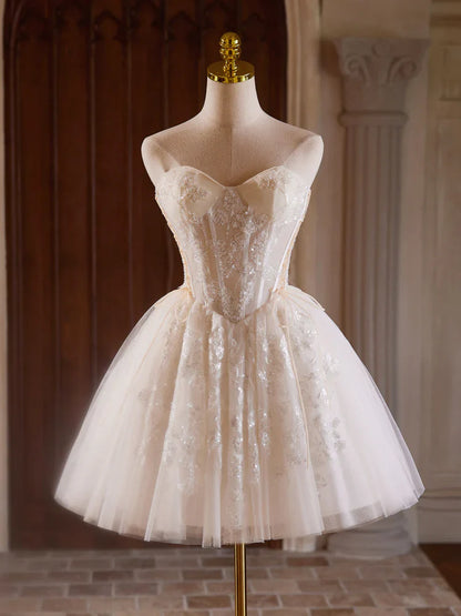 A-Line Sweetheart Neck Tulle Lace Light Champagne Short Prom Dress ED071