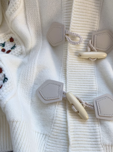 Vintage Horn Button Embroidered Cardigan ED0794