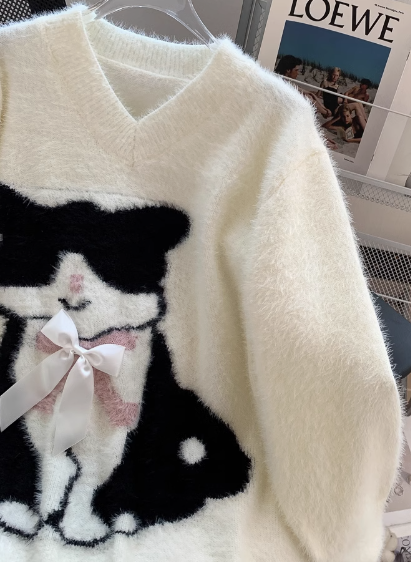 Cute Cat Loose V-Neck Long Sleeve Sweater ED0904