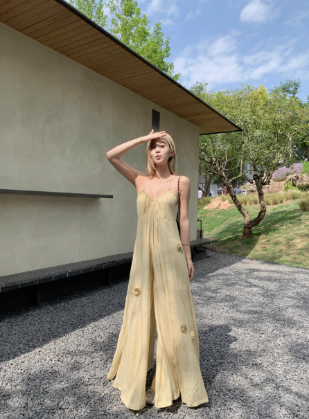 3D flower embellished suspender dress ED0947