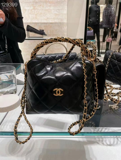 CHANEL CC 24b twist chain handle hobo lunch box bag 14×18.5×7cm