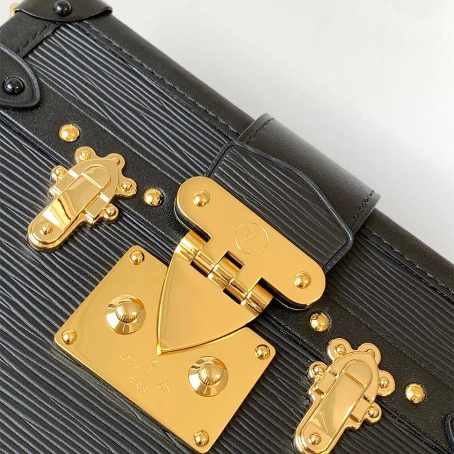 Louis Vuitton PETITE MALLE EAST WEST M59179