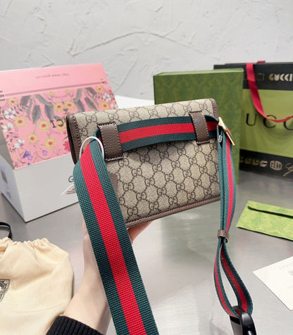GUCCI NEO VINTAGE GG SUPREME BELT BAG