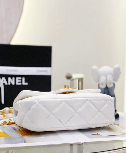 Chanel Small Flap Bag White Lambskin AS4012 size 21x12x7 cm