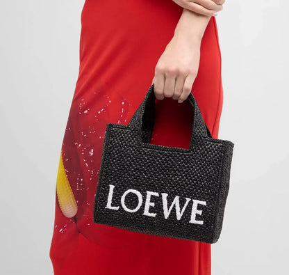 LOEWE x Paula's Ibiza Font Tote Small Bag in Raffia