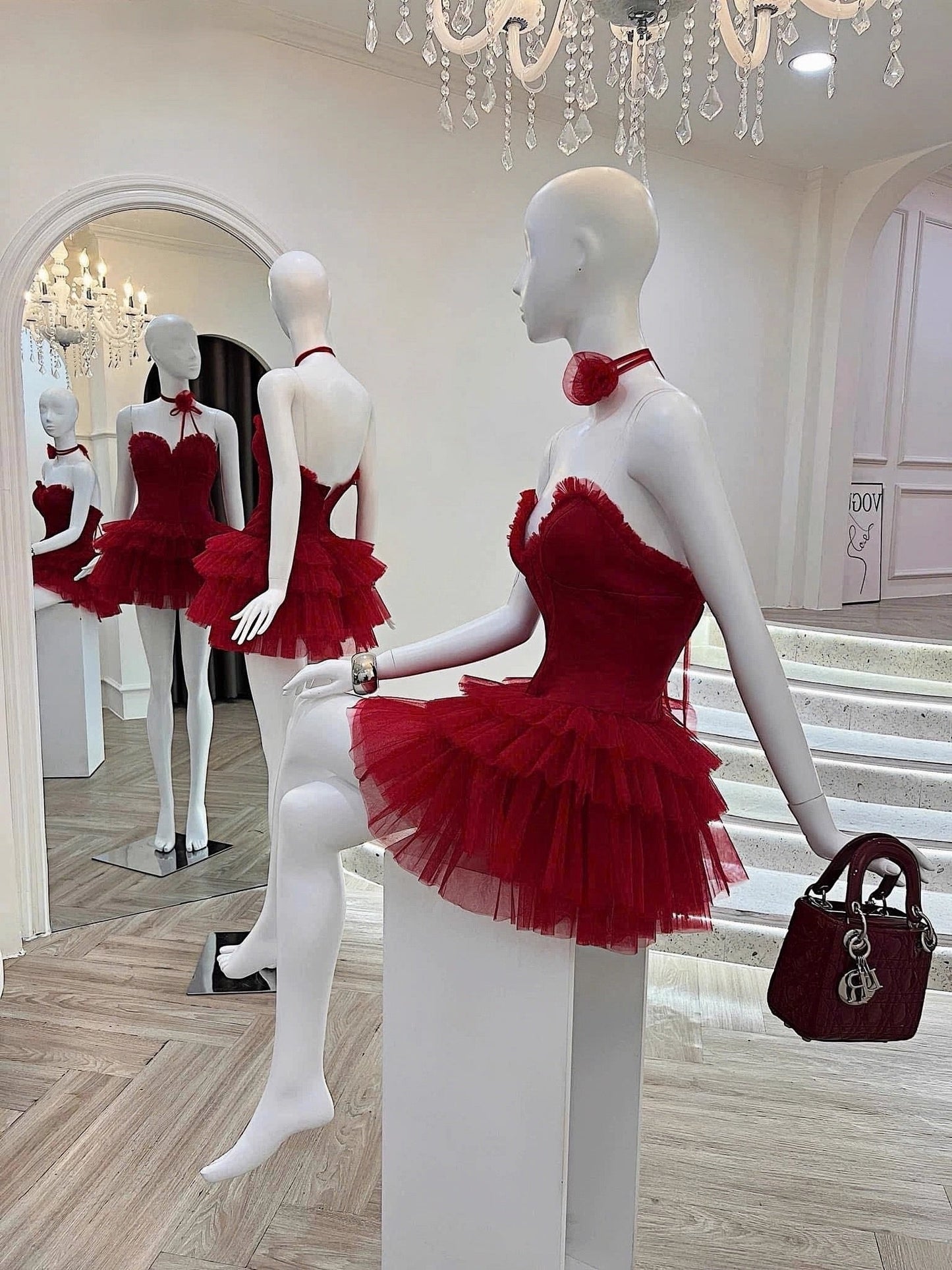 Cute Ball Gown Sweetheart Burgundy Mini Party Dresses Short Formal Homecoming Dresses Night Chic Elegant Short Dresses Cocktail Dress 16th Birthday Outfits Tulle Hoco Dresses DH2778