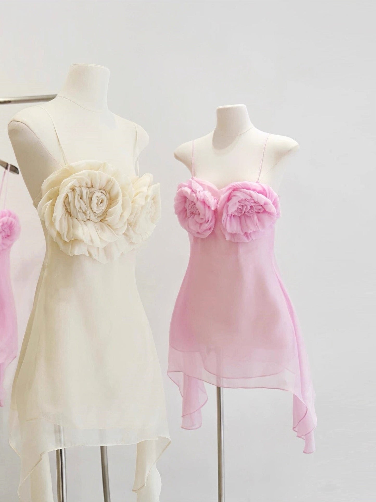 Cute A Line Spaghetti Straps Pink Mini Party Dresses Short Formal Homecoming Dresses Night Chic Elegant Short Dresses Cocktail Dress 16th Birthday Outfits Tulle Hoco Dresses DH2775