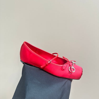 GUCCI WOMEN’S HORSEBIT BALLET FLAT SATIN RED