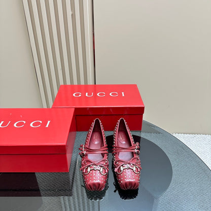 GUCCI WOMEN’S HORSEBIT BALLET FLAT ALLOVER STUDS RED 821218 AAEEV 6249
