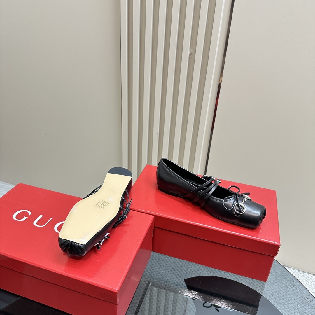 GUCCI WOMEN’S HORSEBIT BALLET FLAT SACCHETTO BLACK 814318 AAEA4 1000