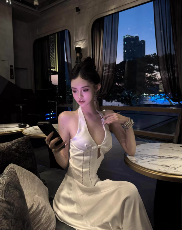 White A Line Halter Beaded Satin Open Back Prom Dress Evening Dress SH3764