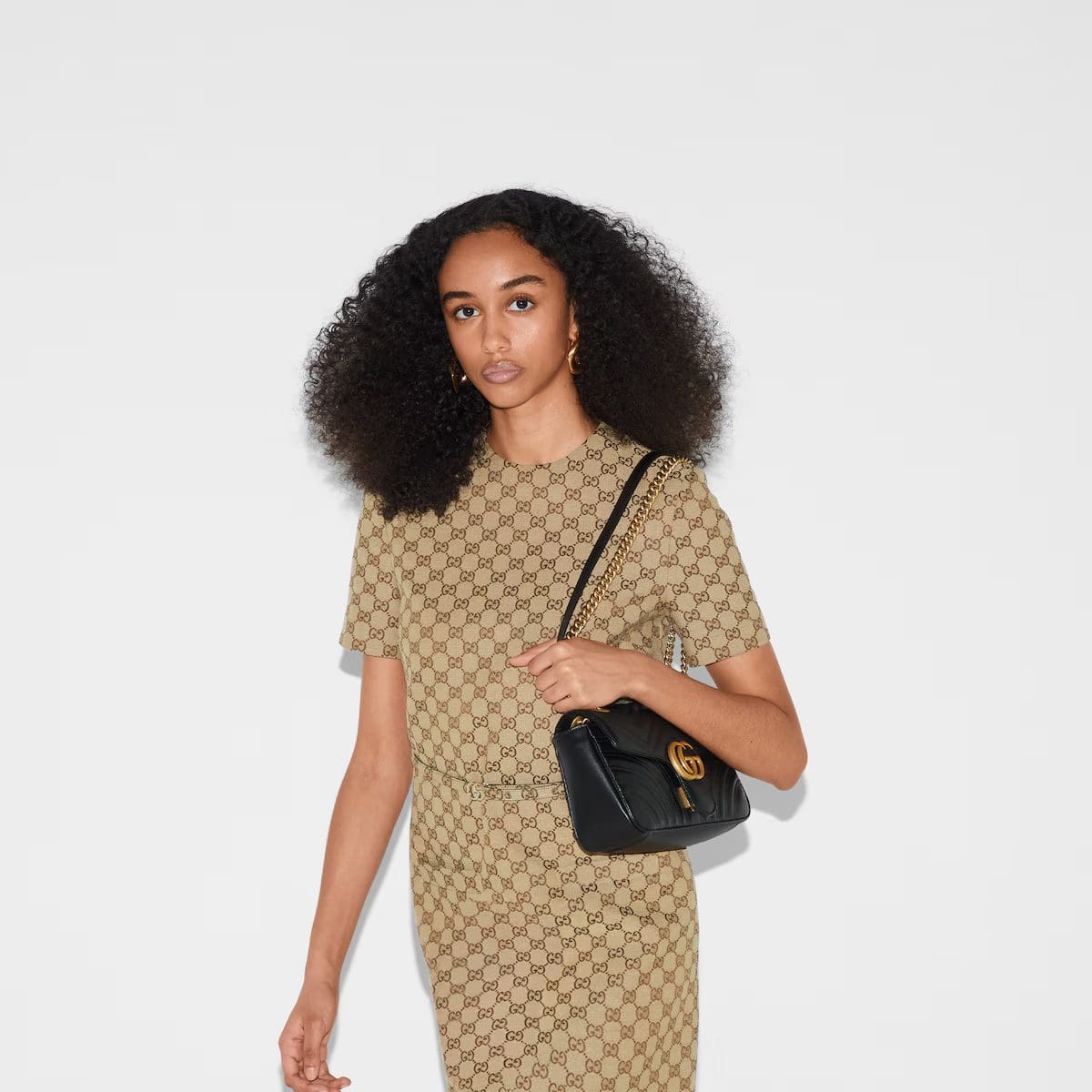 GUCCI MARMONT SMALL MATELASSÉ SHOULDER BAG