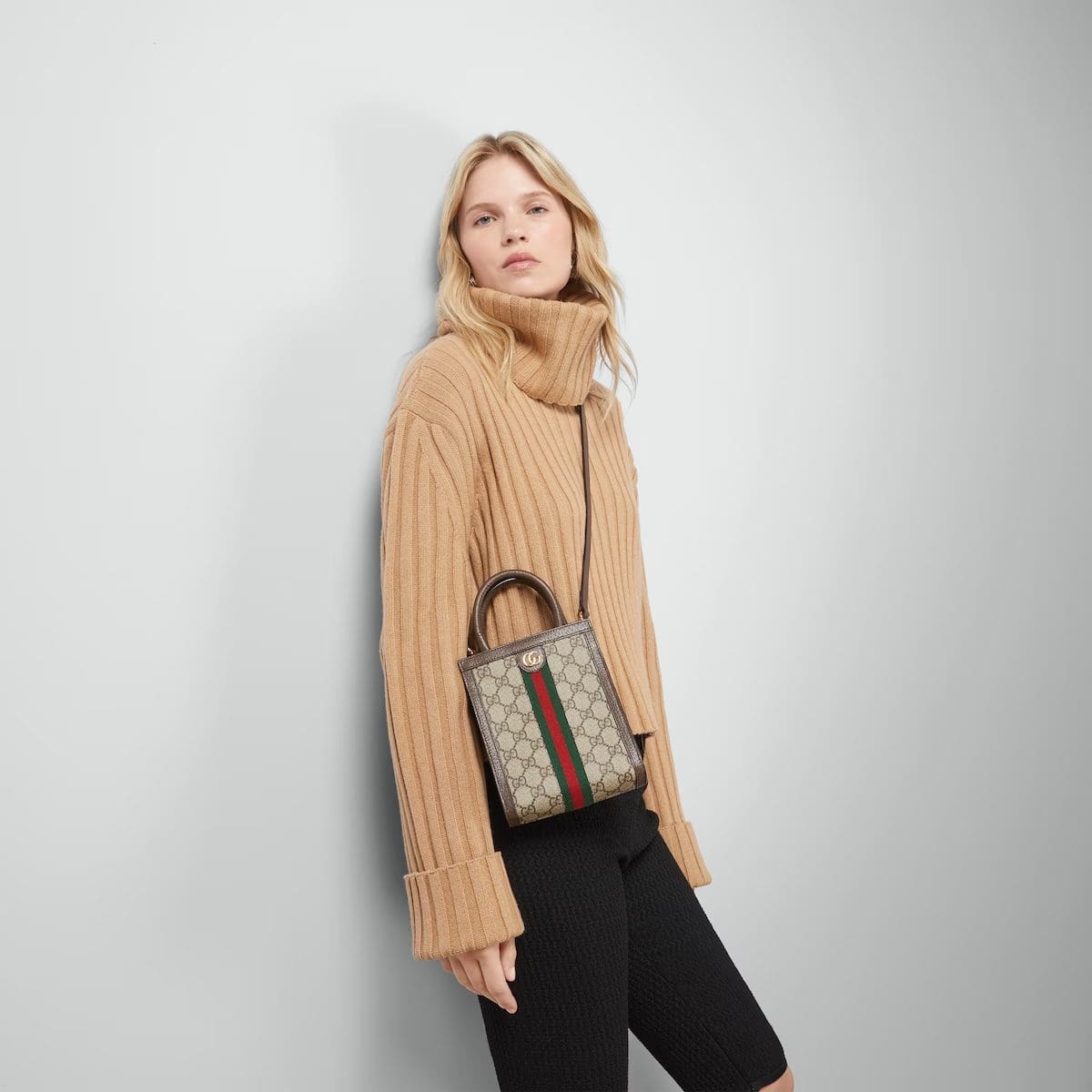 GUCCI OPHIDIA GG SUPER MINI BAG