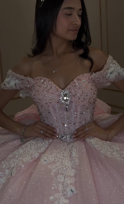 Pink Ball Gown Off the Shoulder Appliques Beaded Tulle Sweet 16 Dress Party Gowns Quinceanera Dresses SH3558