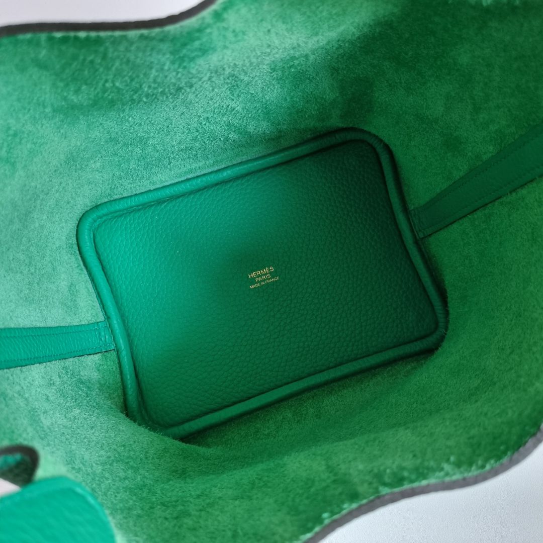 Hermès Picotin 18 Menthe Clemence GHW