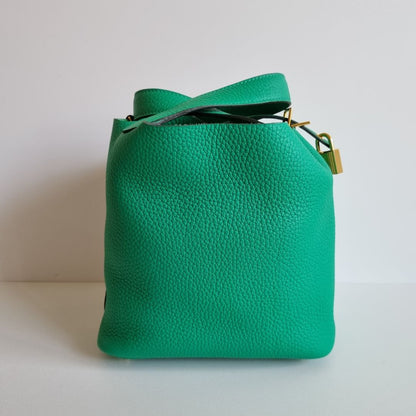 Hermès Picotin 18 Menthe Clemence GHW