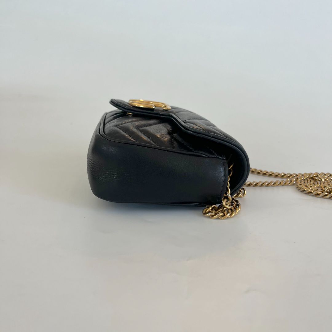 Gucci GG Marmont super mini bag