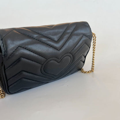 Gucci GG Marmont super mini bag