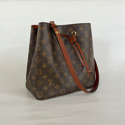 Louis Vuitton's Noé Noé  MM caramel bucket bag