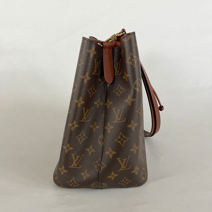 Louis Vuitton's Noé Noé  MM caramel bucket bag