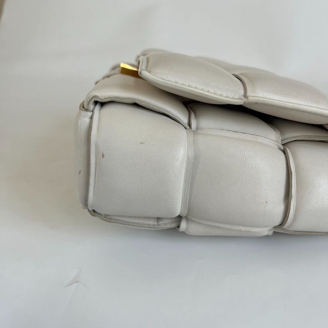 Bottega Veneta White Leather Chain Cassette Top Handle Bag