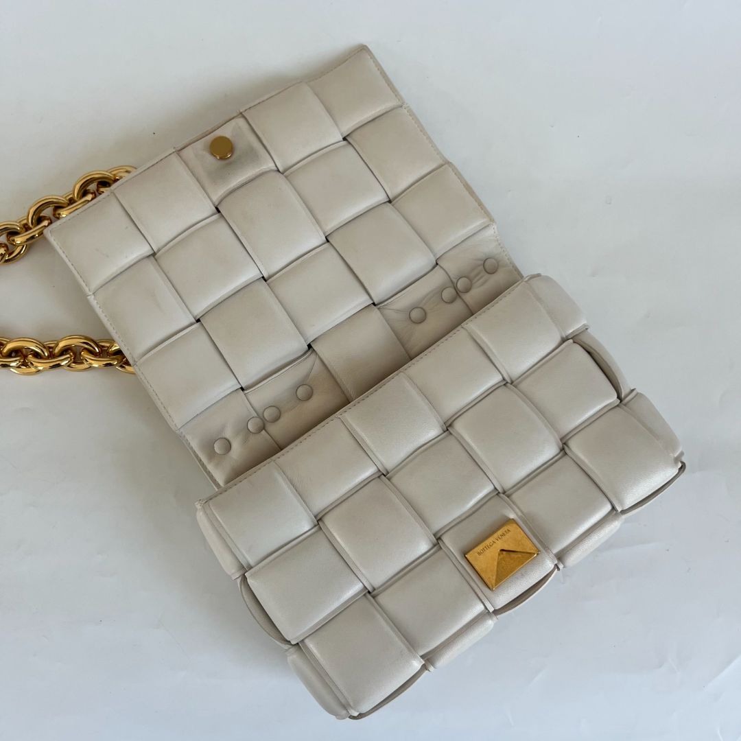 Bottega Veneta White Leather Chain Cassette Top Handle Bag