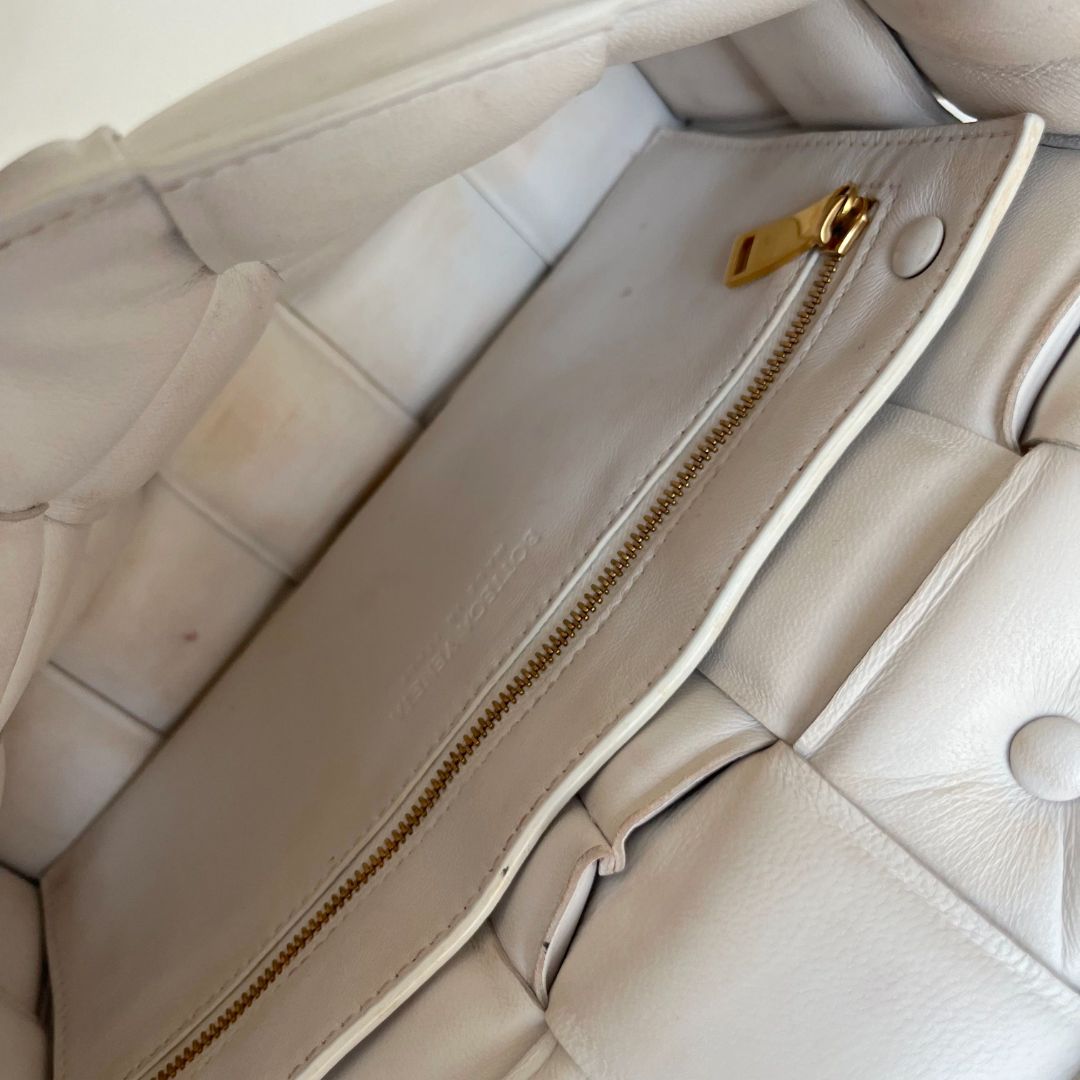 Bottega Veneta White Leather Chain Cassette Top Handle Bag