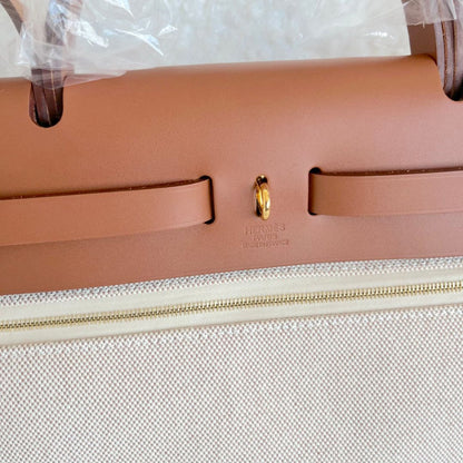 Hermès Herbag Zip 31 Bag In Retourne Viking Canvas With Gold Hardware Ecru-Beige-Fauve