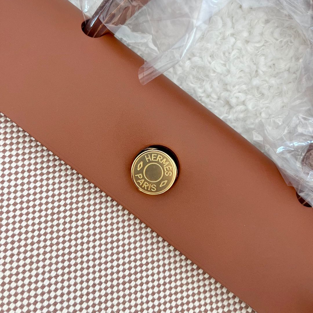 Hermès Herbag Zip 31 Bag In Retourne Viking Canvas With Gold Hardware Ecru-Beige-Fauve