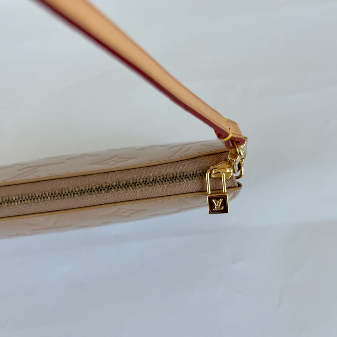 Louis Vuitton Lexington Shoulder Bag