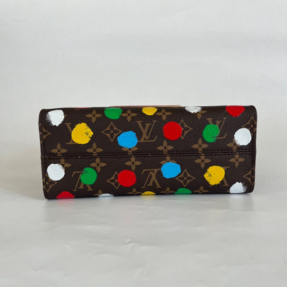 LOUIS VUITTON X YAYOI KUSAMA  OnTheGo PM Bag