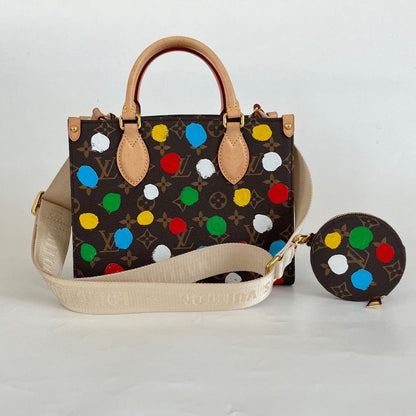LOUIS VUITTON X YAYOI KUSAMA  OnTheGo PM Bag