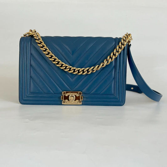 Chanel blue chevron quilted new medium le boy bag