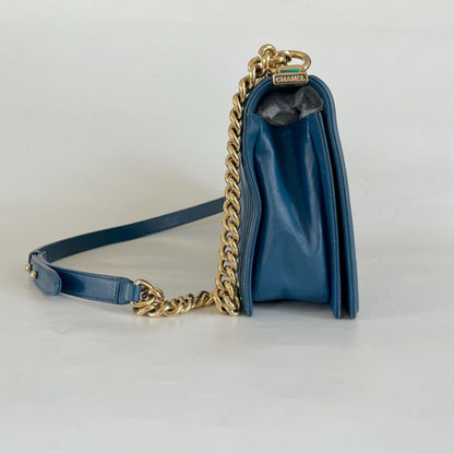 Chanel blue chevron quilted new medium le boy bag