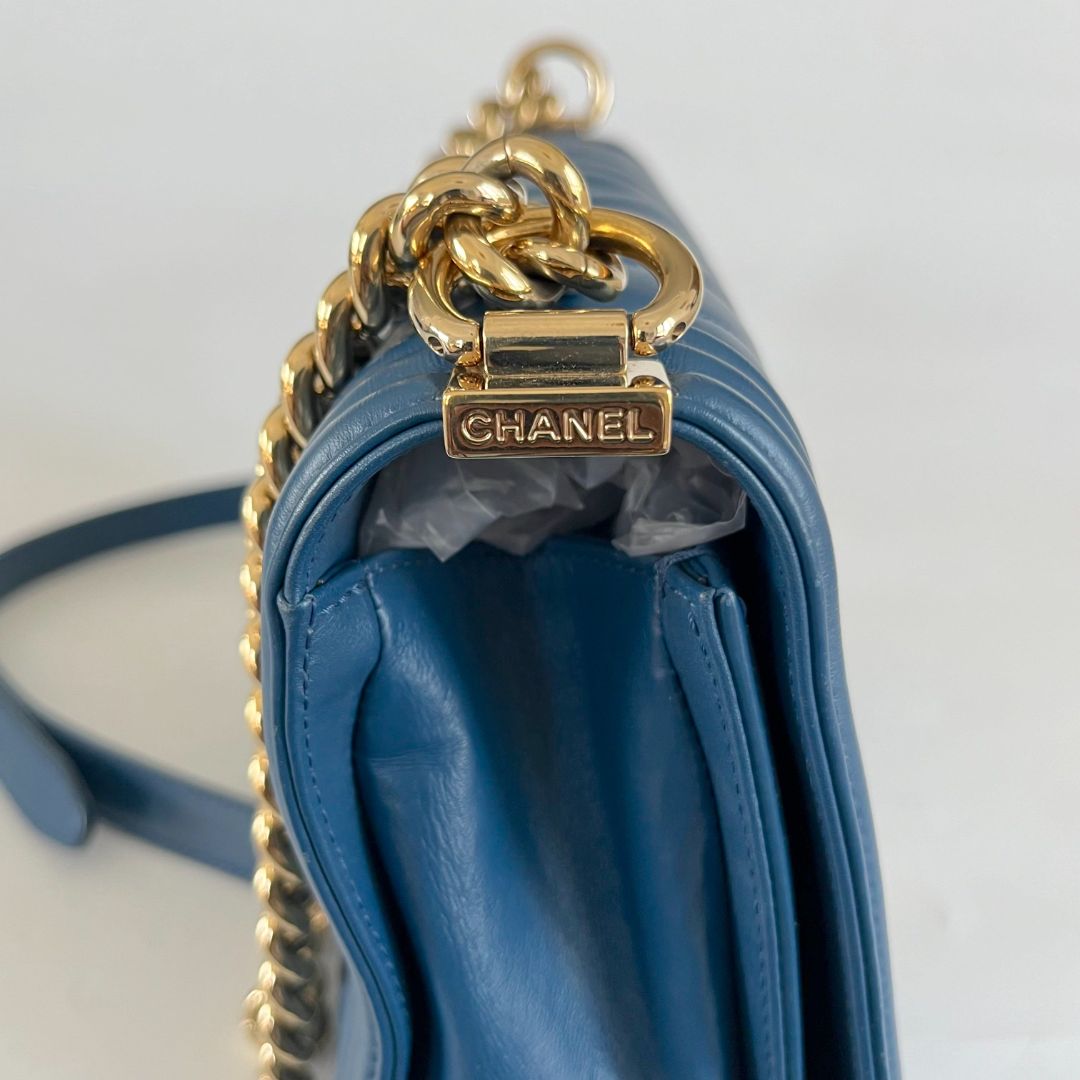 Chanel blue chevron quilted new medium le boy bag