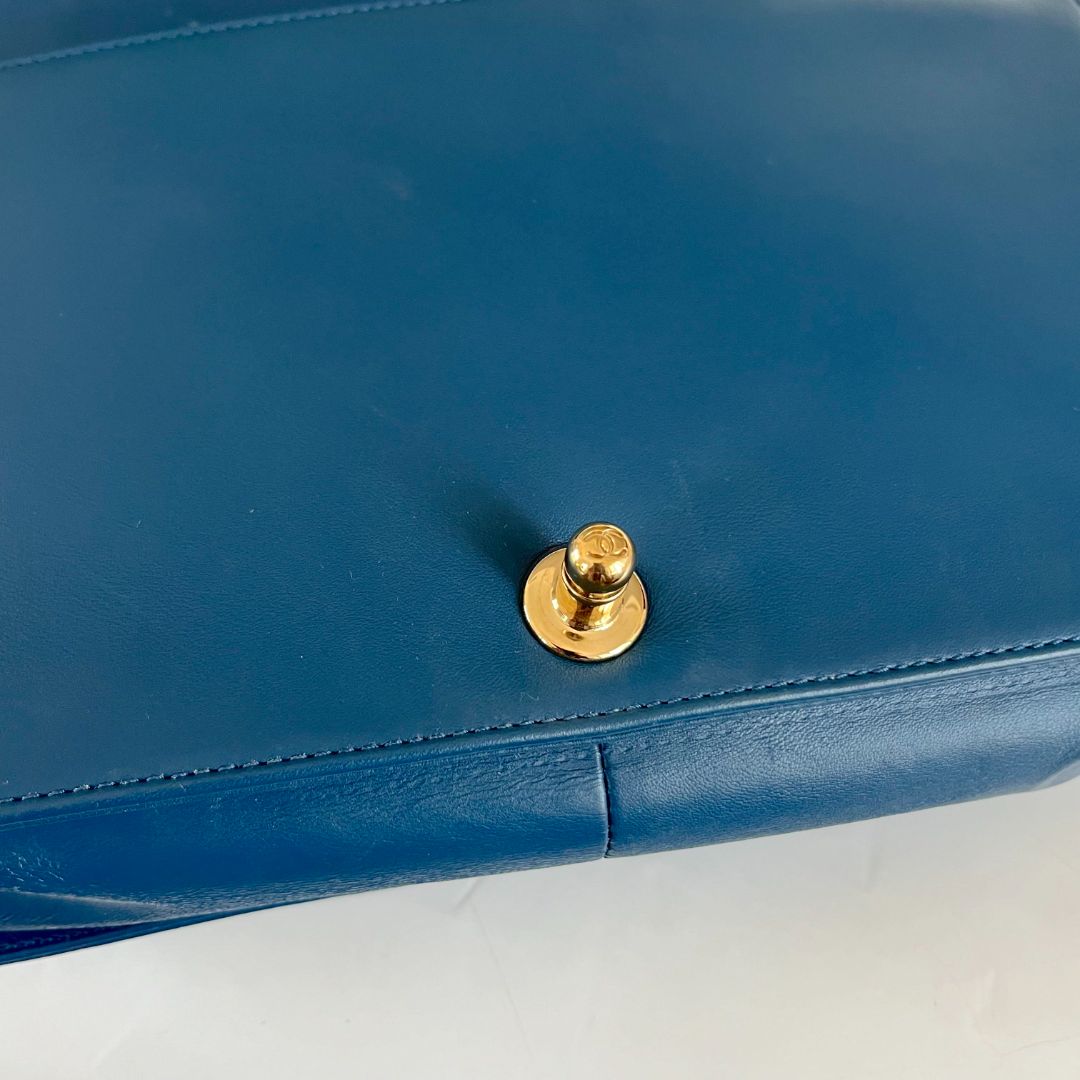 Chanel blue chevron quilted new medium le boy bag