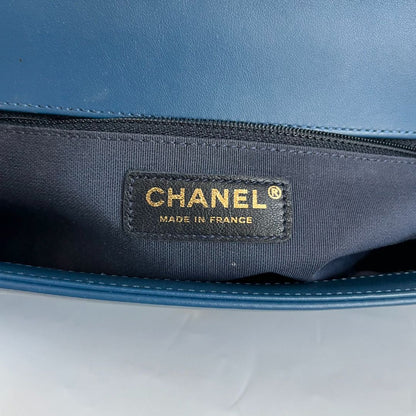 Chanel blue chevron quilted new medium le boy bag