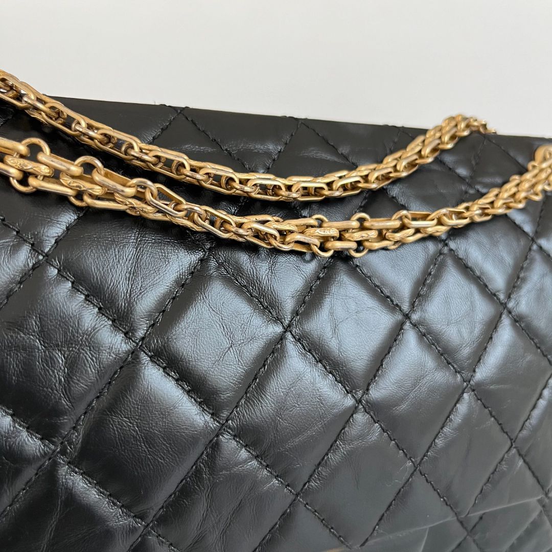 Chanel Black Quilted Aged Leather Reissue 2.55 Classic flap Bag