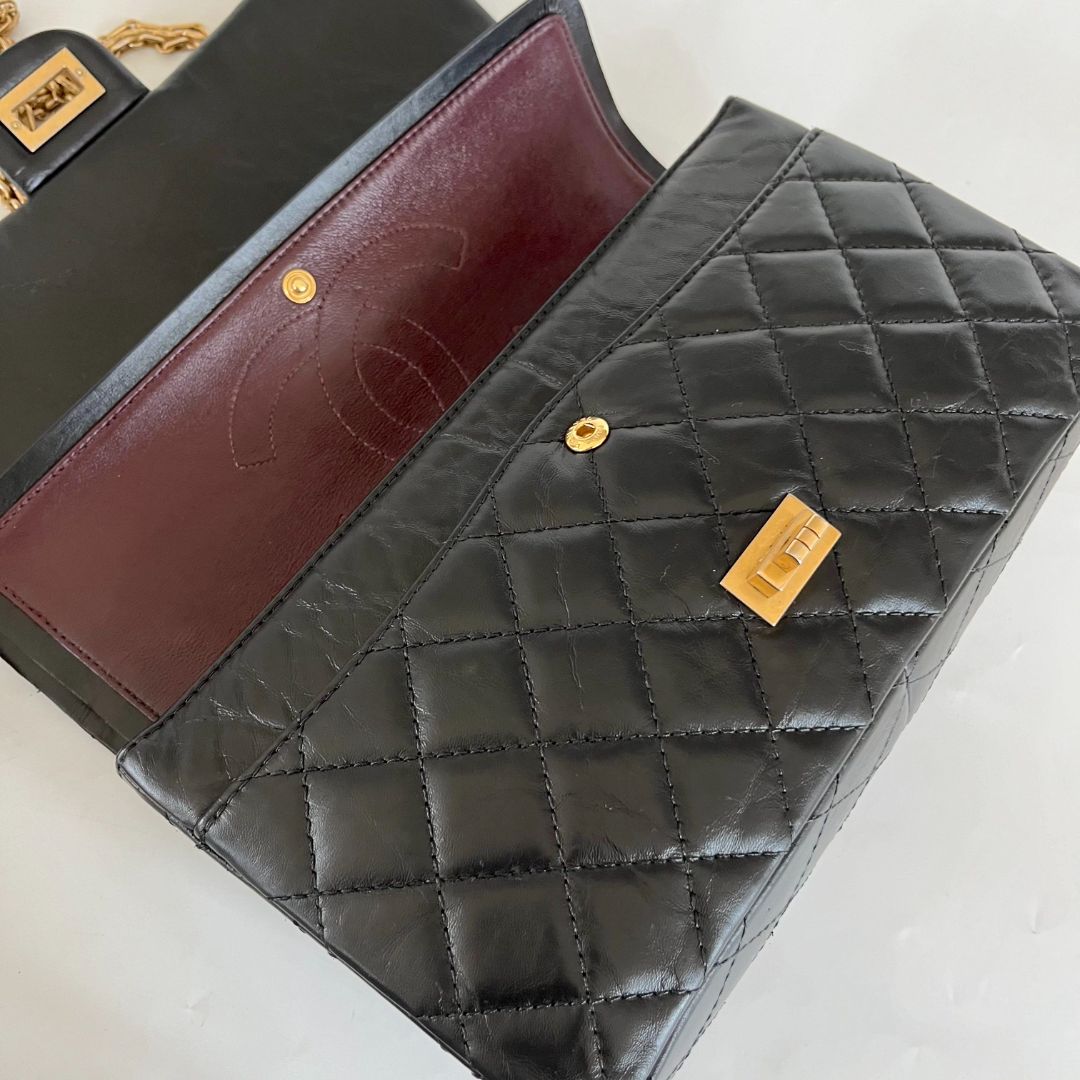 Chanel Black Quilted Aged Leather Reissue 2.55 Classic flap Bag