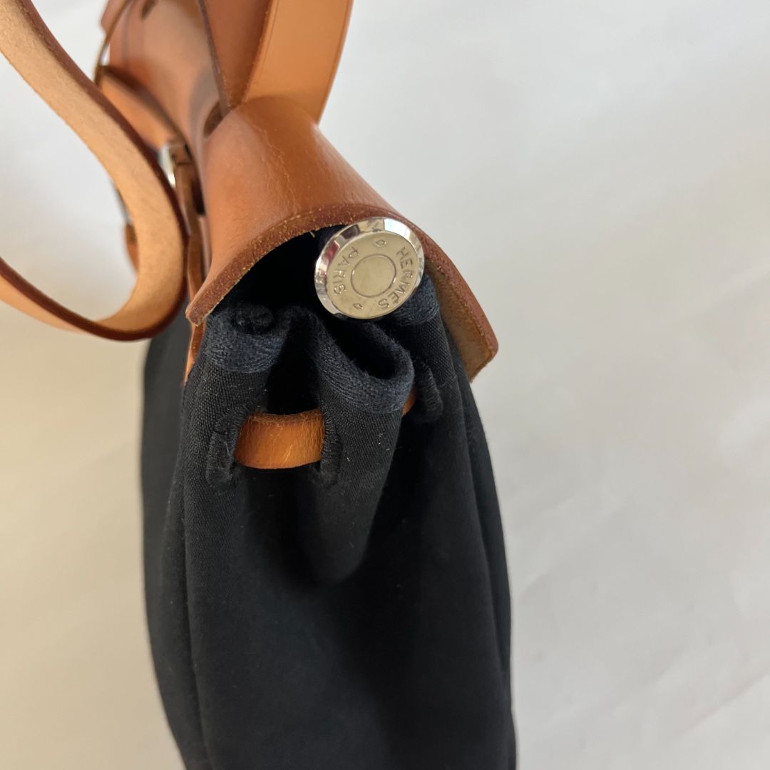 Hermès Natural Vache Hunter and Black Toile Herbag Zip 31 Palladium Hardware