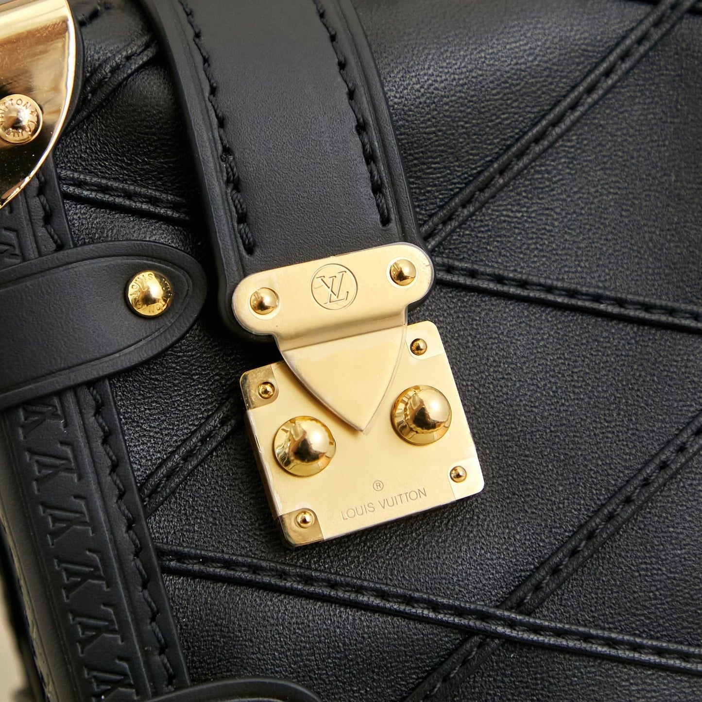 Louis Vuitton M83030 Side Trunk PM