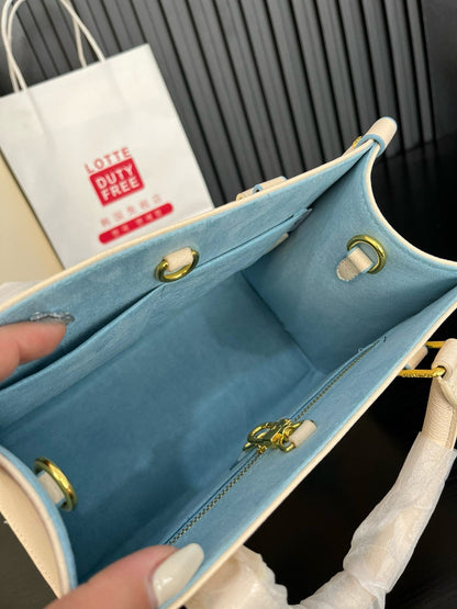 Louis Vuitton OnTheGo PM M46833