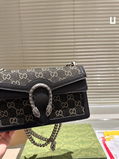 GUCCI Dionysus small shoulder bag