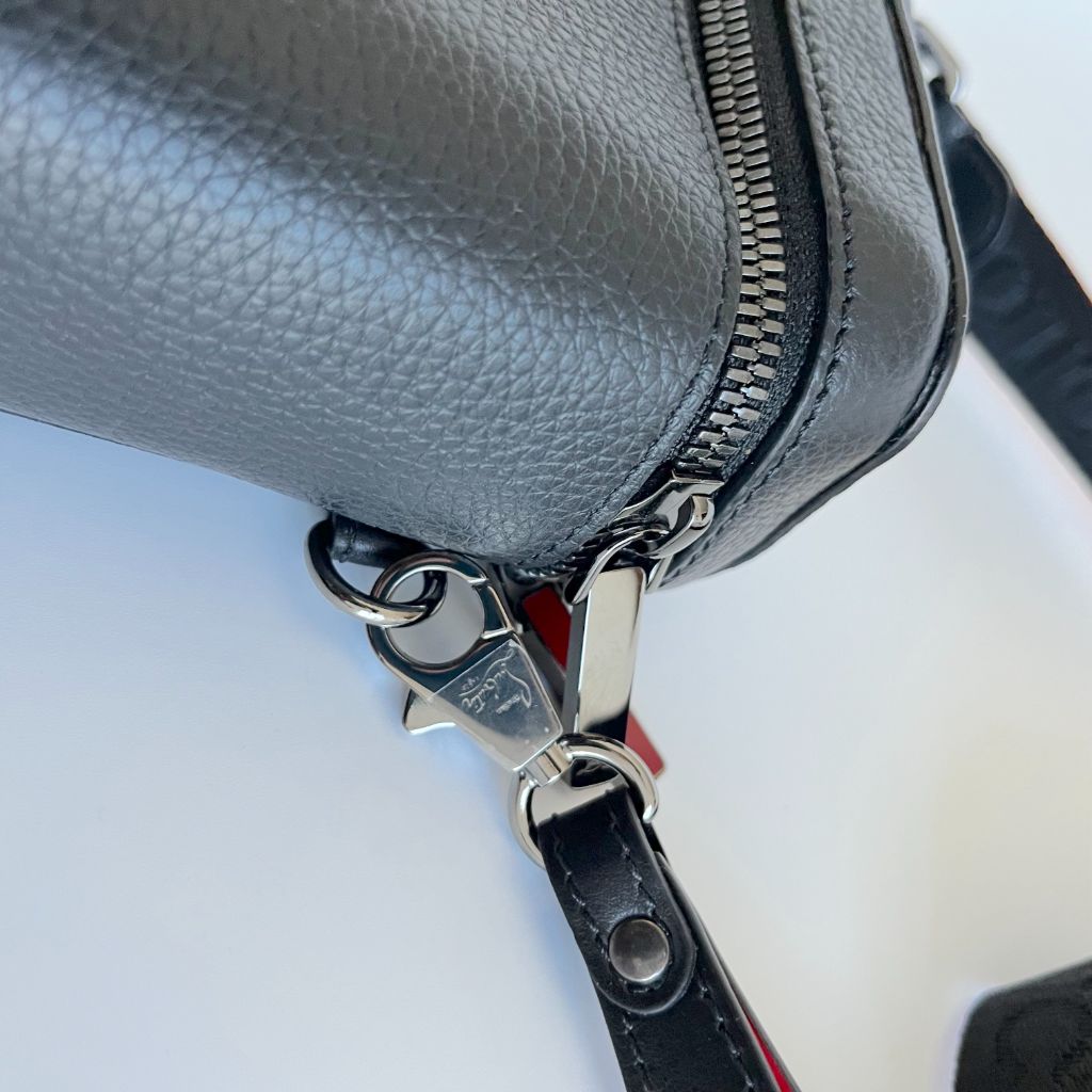 Christian Louboutin Kypipouch logo-plaque leather bag