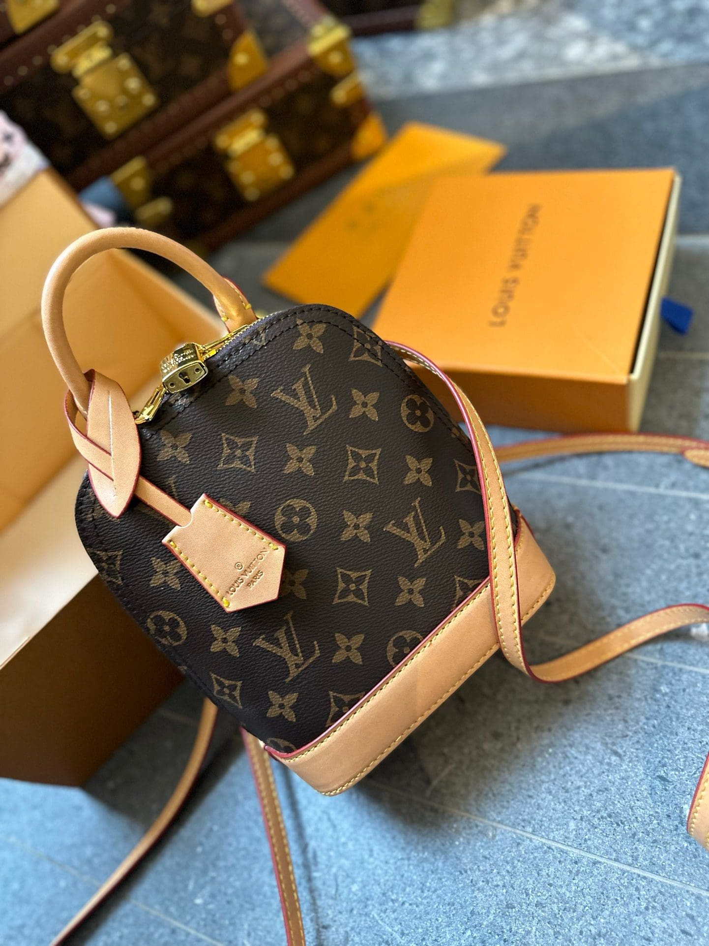 Louis Vuitton M47132 Alma Backpack