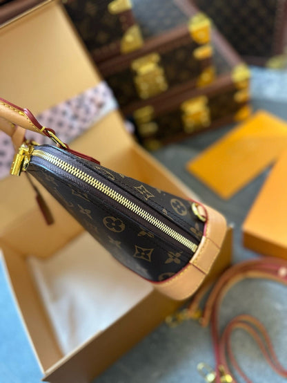 Louis Vuitton M47132 Alma Backpack