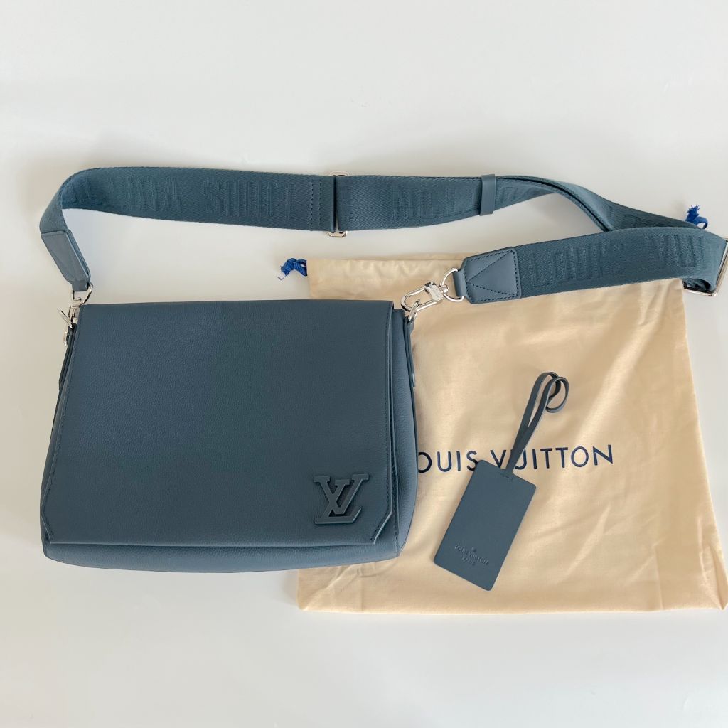 Louis Vuitton Blue Aerogram Messenger bag