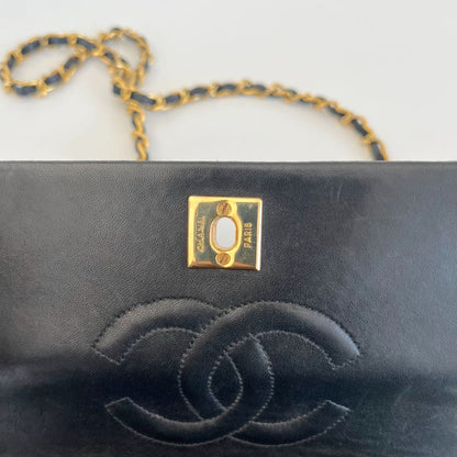 Chanel Mademoiselle black leather quilted shoulder bag